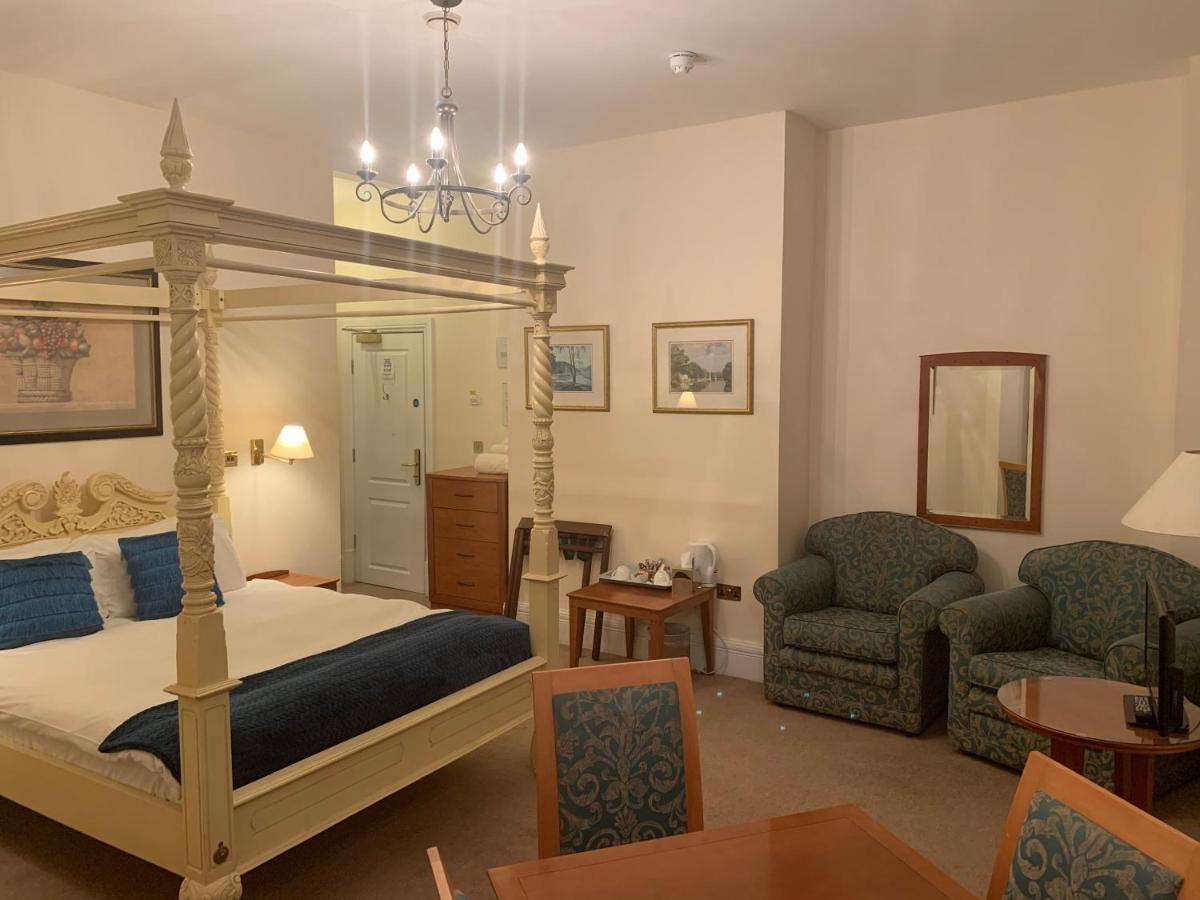 ניופורט The Waterloo Hotel & Bistro מראה חיצוני תמונה