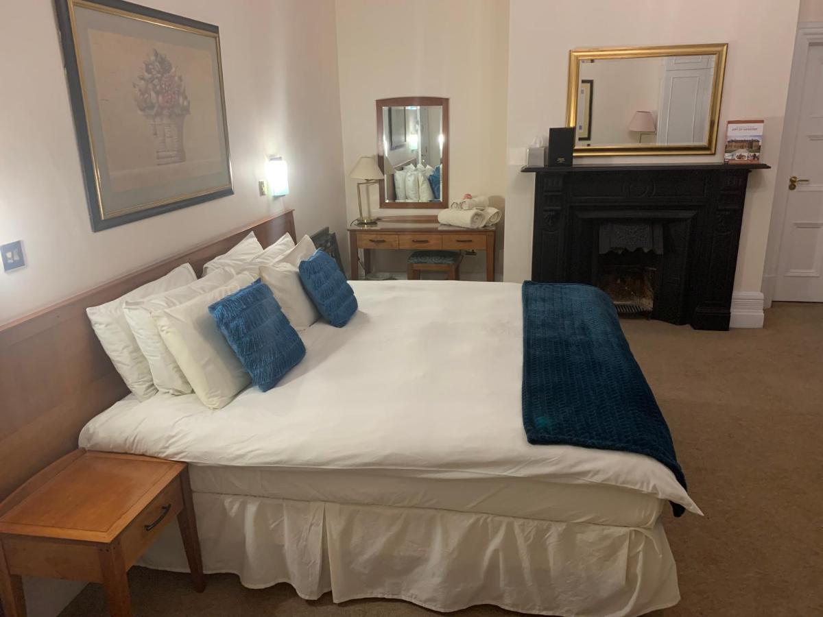ניופורט The Waterloo Hotel & Bistro מראה חיצוני תמונה