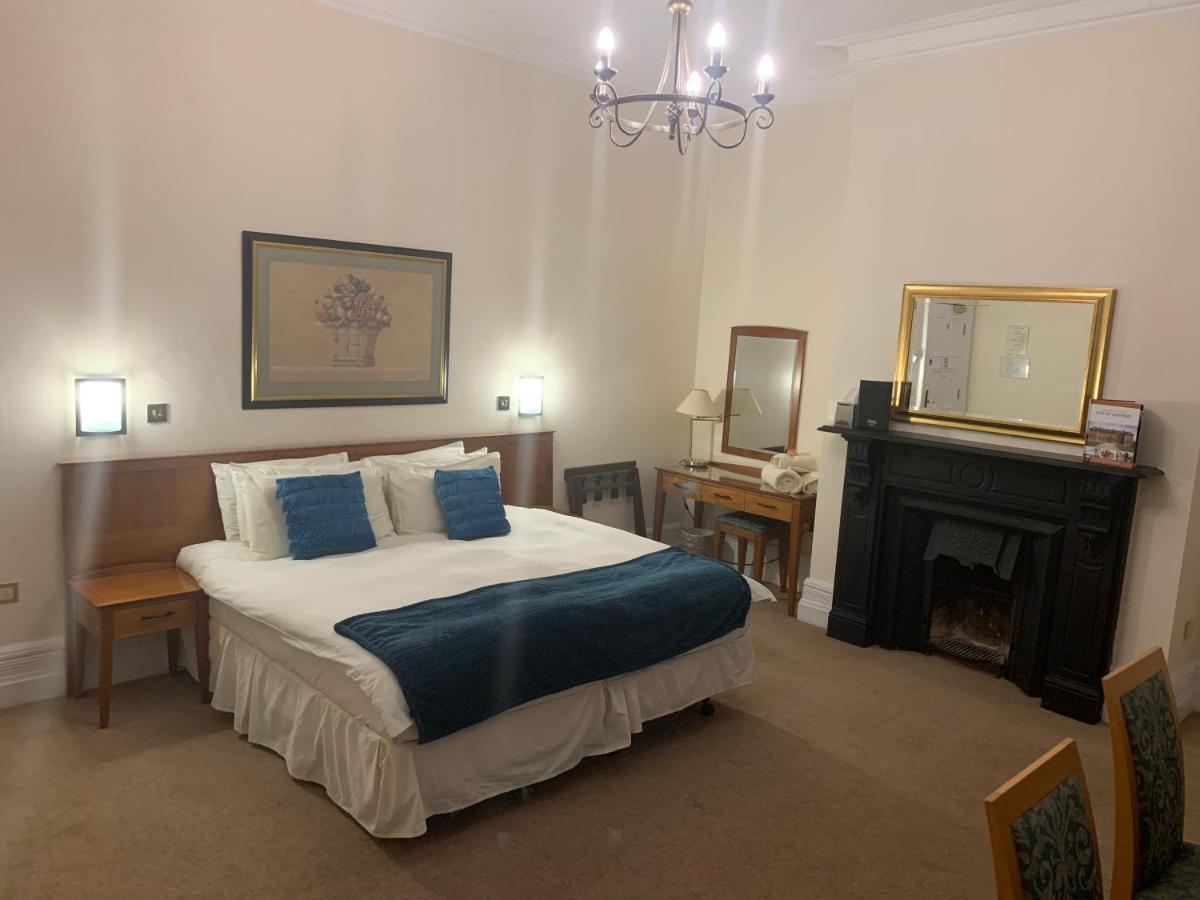ניופורט The Waterloo Hotel & Bistro מראה חיצוני תמונה