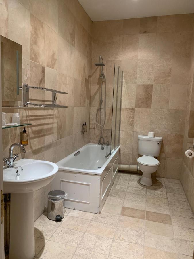 ניופורט The Waterloo Hotel & Bistro מראה חיצוני תמונה